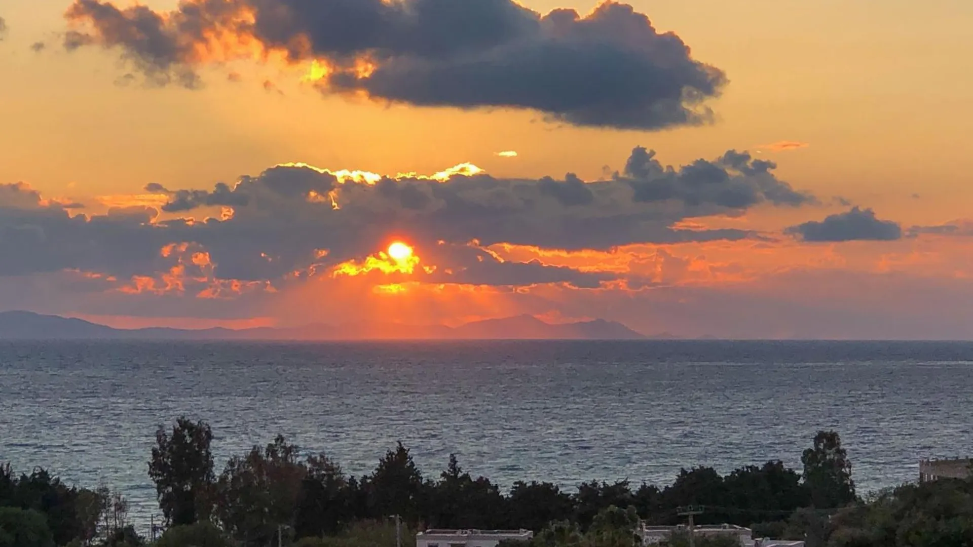 Holiday home Sea Sunset View, Walk To The Beach Gumusluk